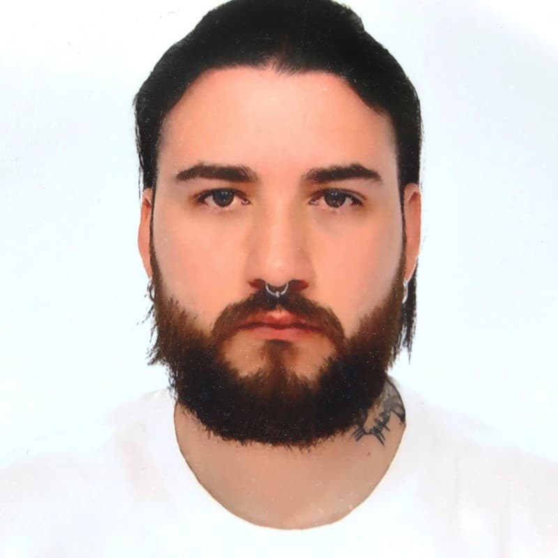 Adrián Maya