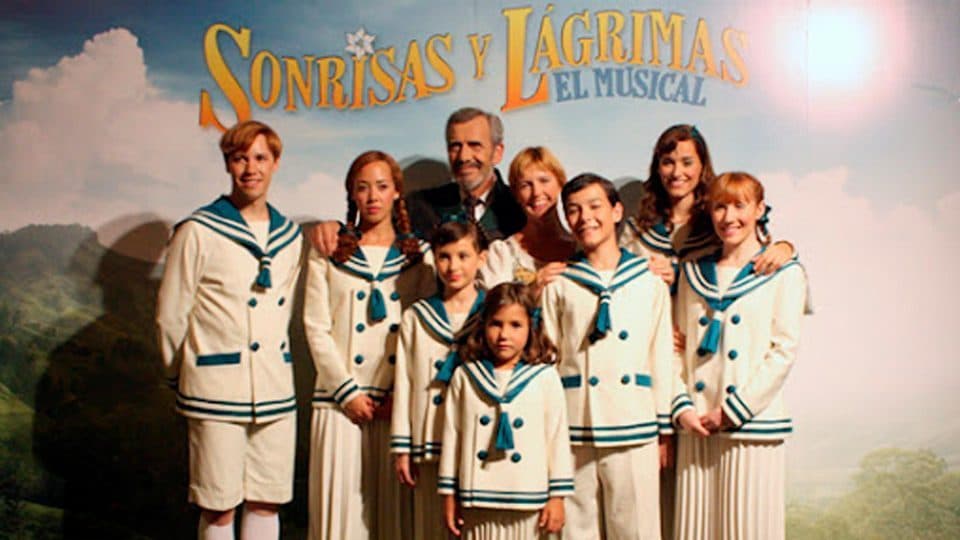 portada del cursoCómo montar el vestuario de un musical desde el backstage | Técnica